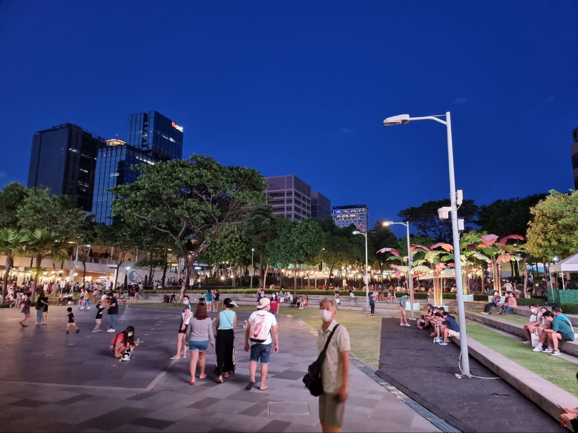 7 Must-Visit Places in the Philippines - Bonifacio High Street