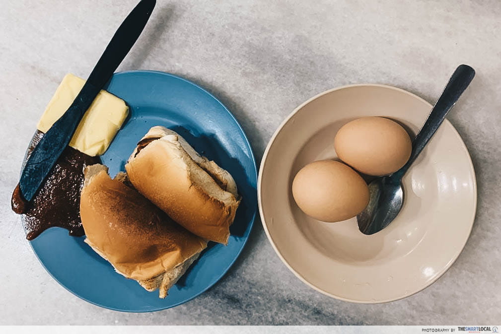 Chong Kok Kopitiam in Klang - roti kaya
